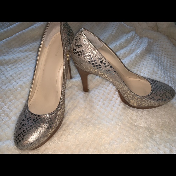 Calvin Klein Kendall Metallic Snake Print Heels - Picture 2 of 8